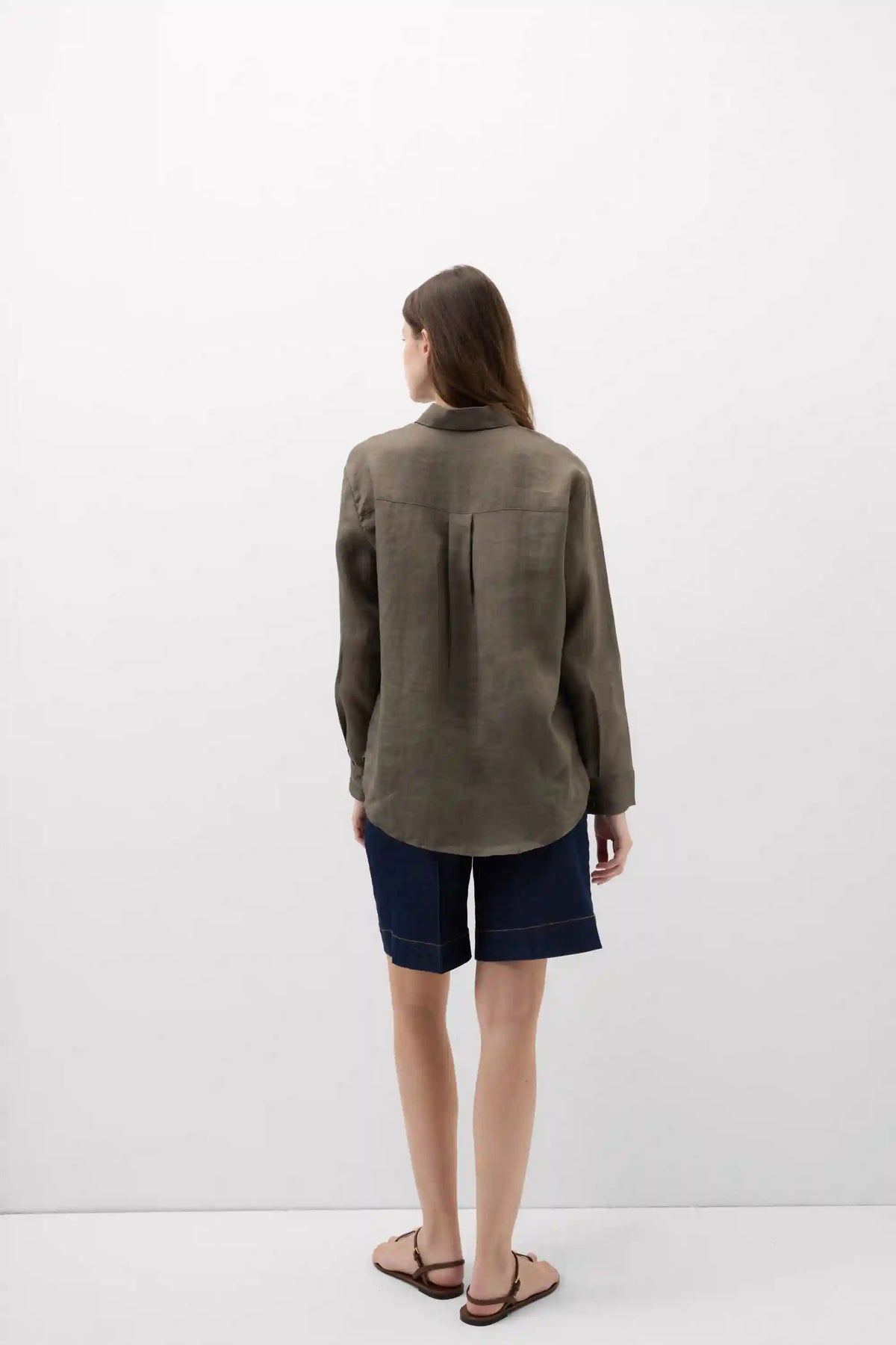 The Pure Linen Shirt in Linen Fabric