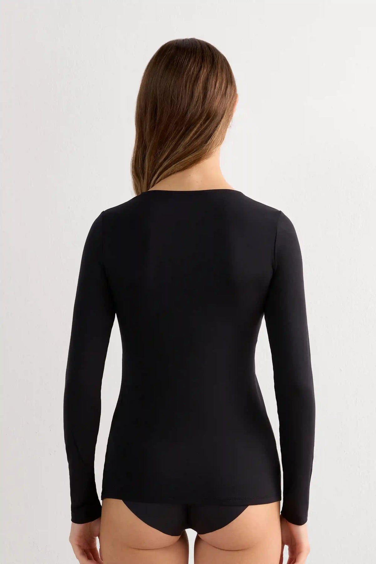 Long Sleeve Scoop Neck Top in Micro-modal
