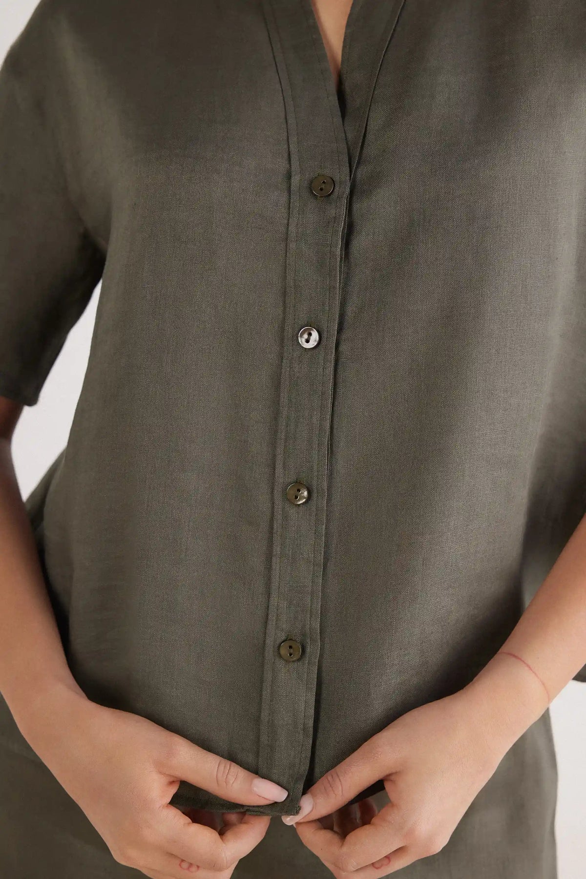 The Pure Linen Short Sleeve Shirt in Linen Fabric