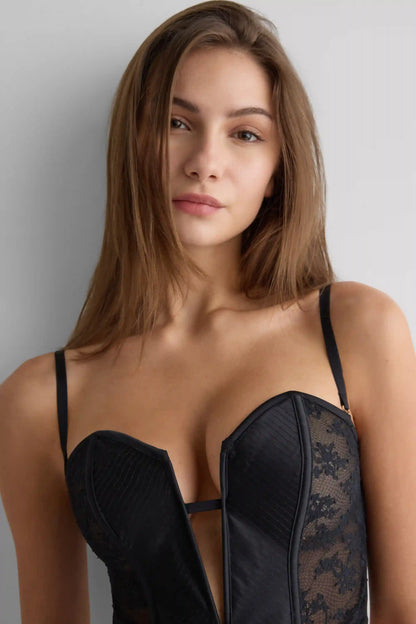 The Art of Lingerie Structured Top