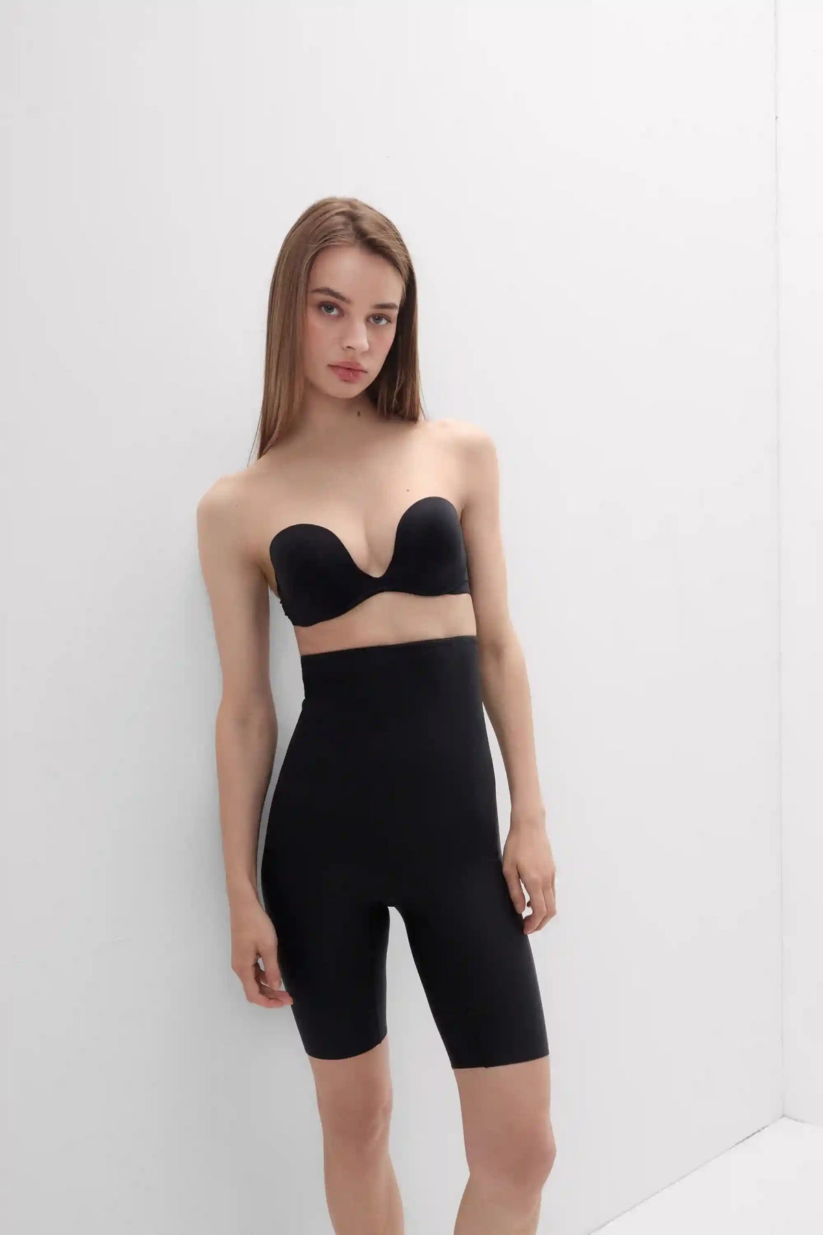 Shaping Shorts in Seamless Microfiber