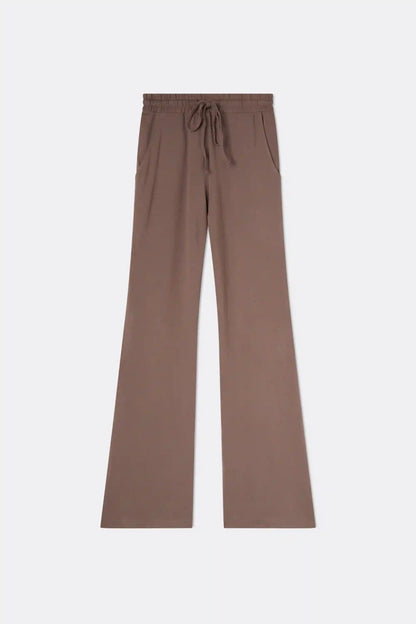 Sporty & Chic Full Length Pants in Modal and Cotton