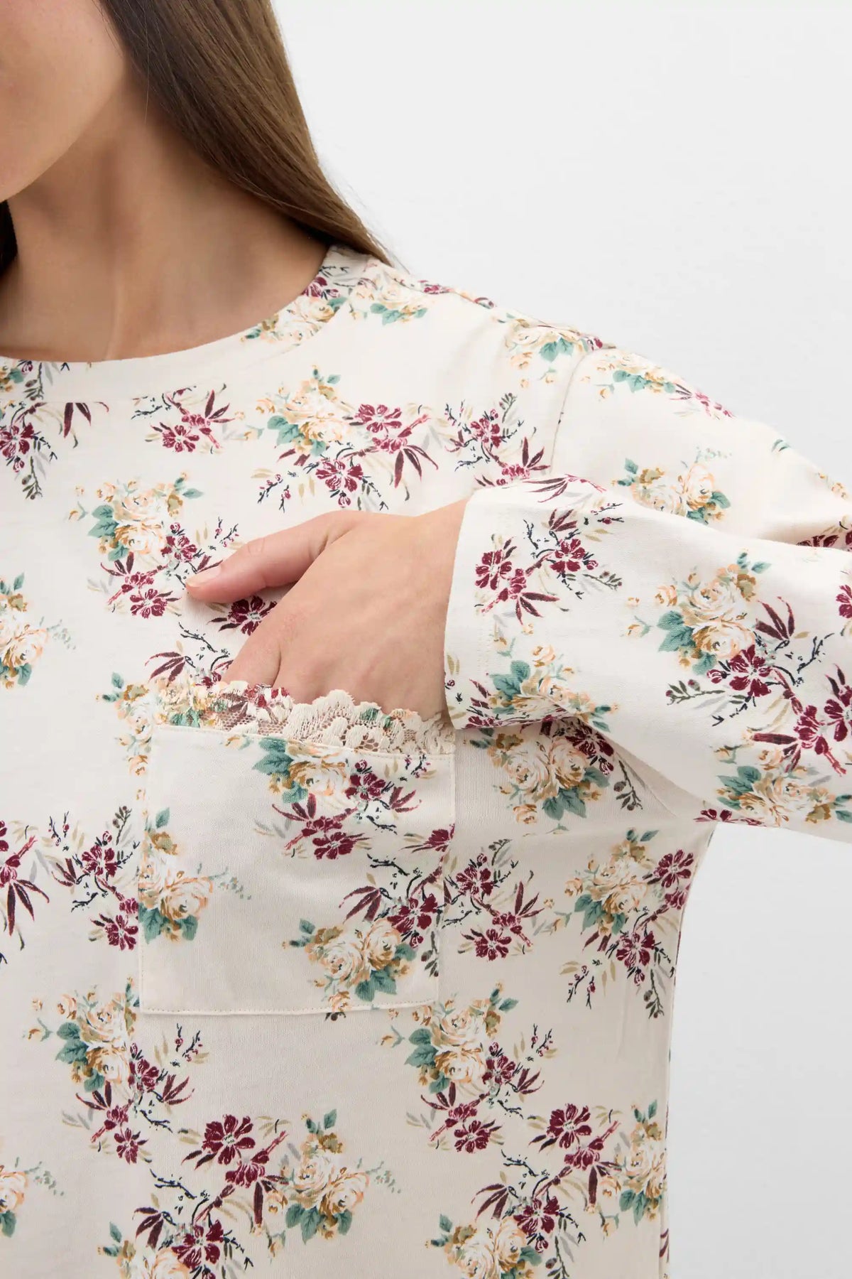 Pretty Flowers Printed Superior Cotton Full Length Pajamas