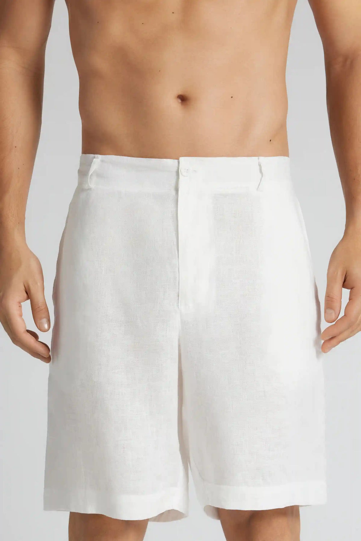 Men&rsquo;s Shorts in 100% Linen
