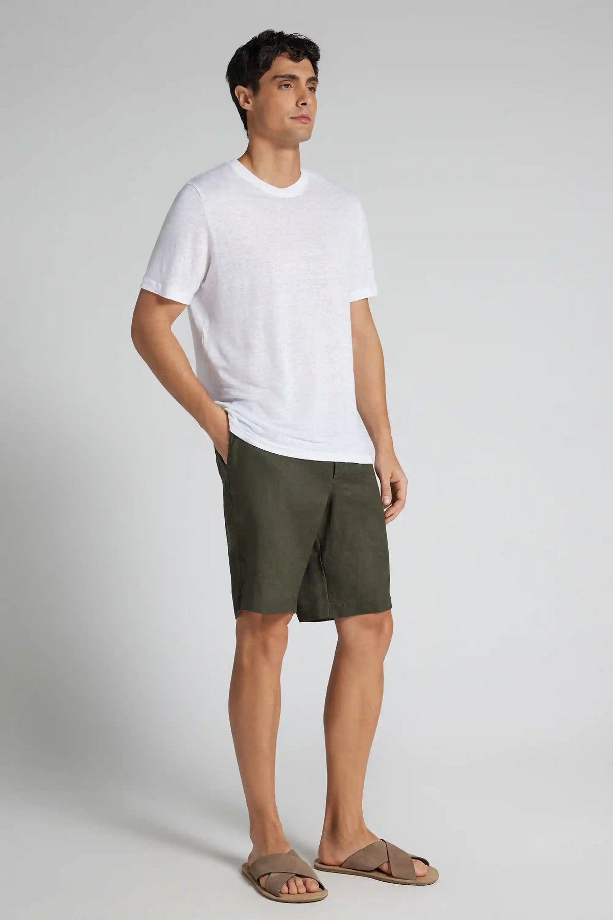 Men&rsquo;s Shorts in 100% Linen