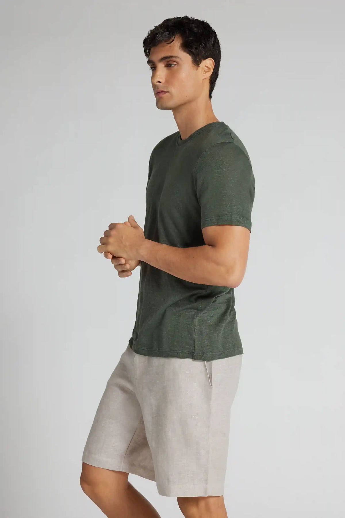 Men&rsquo;s Shorts in 100% Linen
