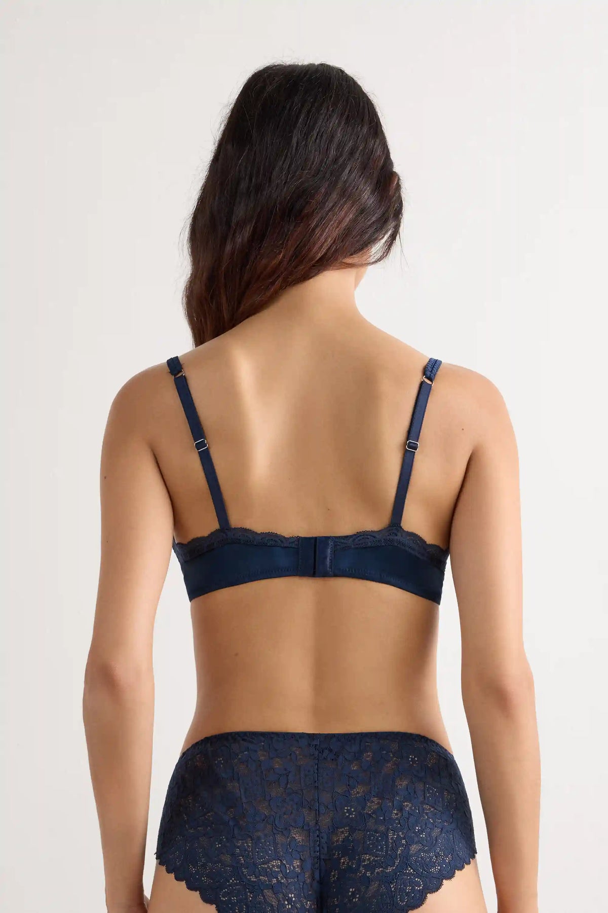 Tiziana Wireless Plunge Triangle Bra in Silk and Lace