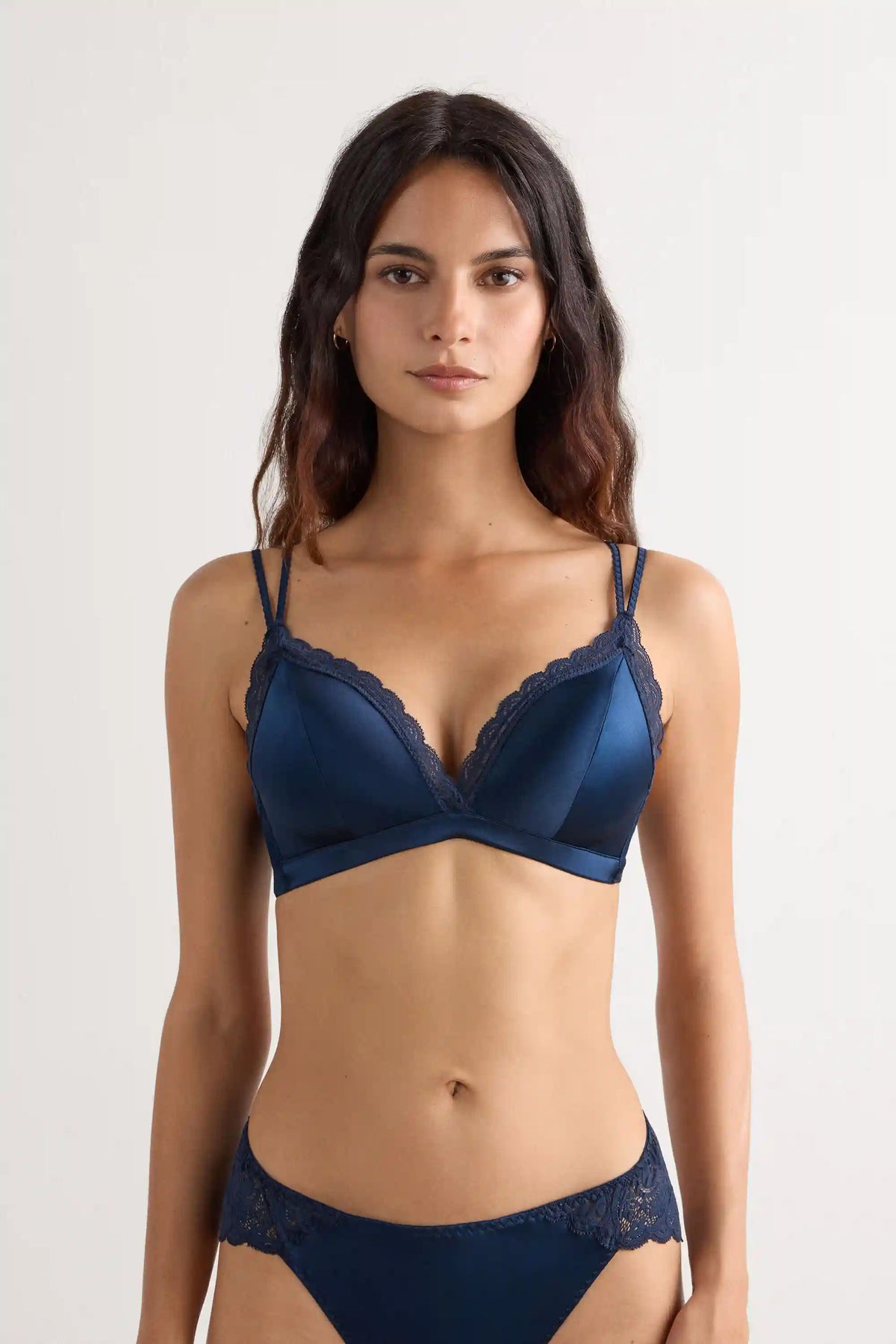Tiziana Wireless Plunge Triangle Bra in Silk and Lace